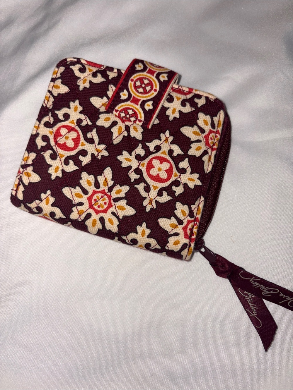 Vera Bradley Quilted Mini Bifold Zip Wallet - Medallion pattern